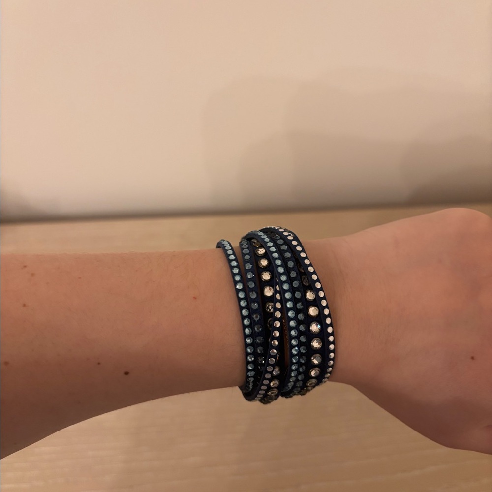 Swarovski blue wrap bracelet - Picture 2 of 2